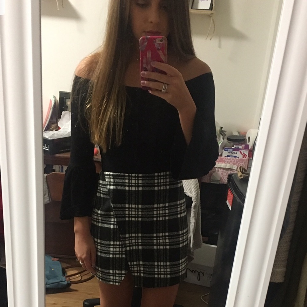 TopShop Bell Sleeve Top Size 2